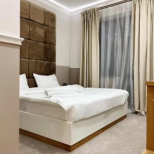 biaritz-hotel.hotels-of-almaty.com/